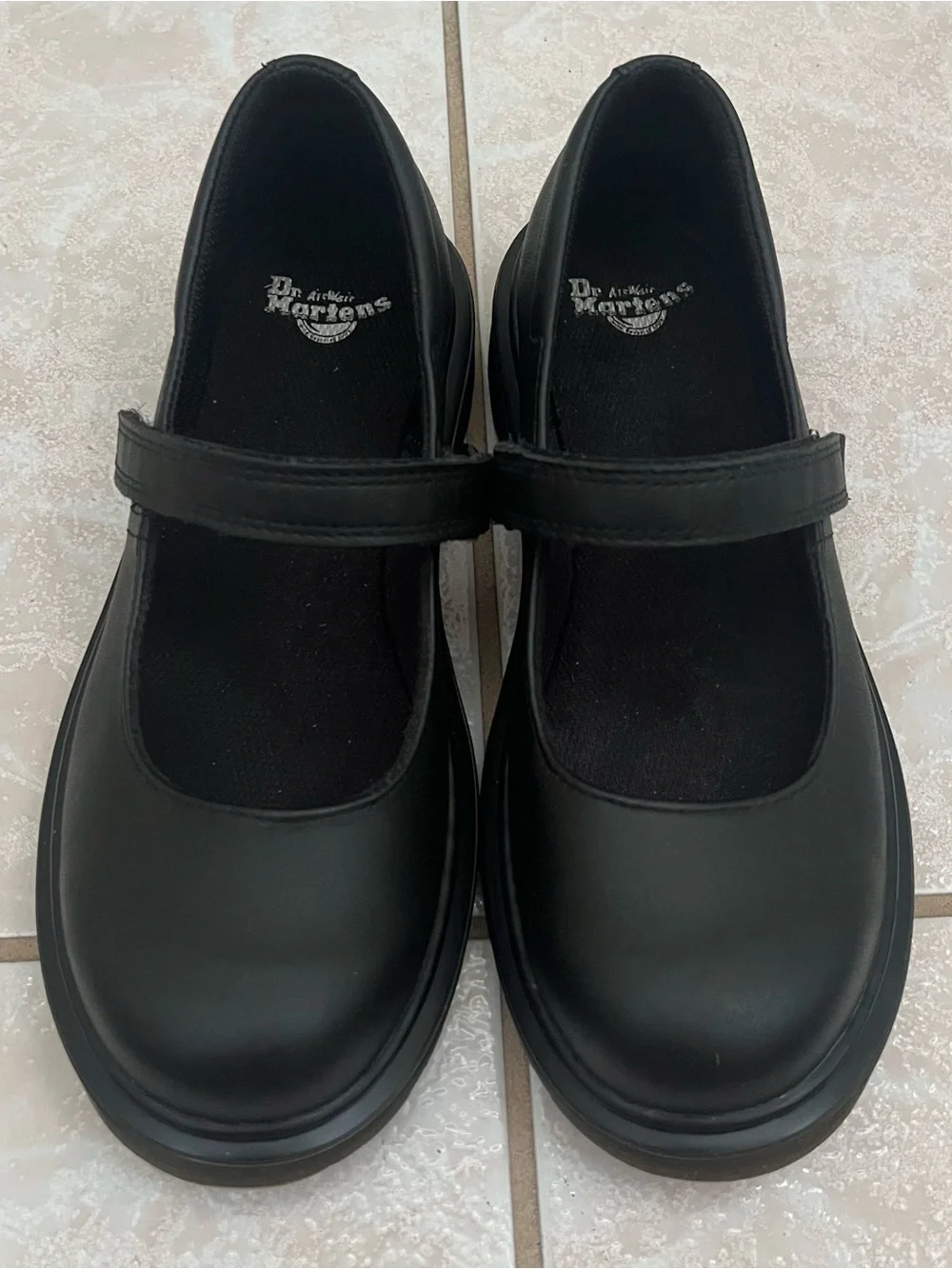 Dr. Martens Junior Maccy Mary Jane Shoes - Black Leather Youth Size 4/Women’s 6